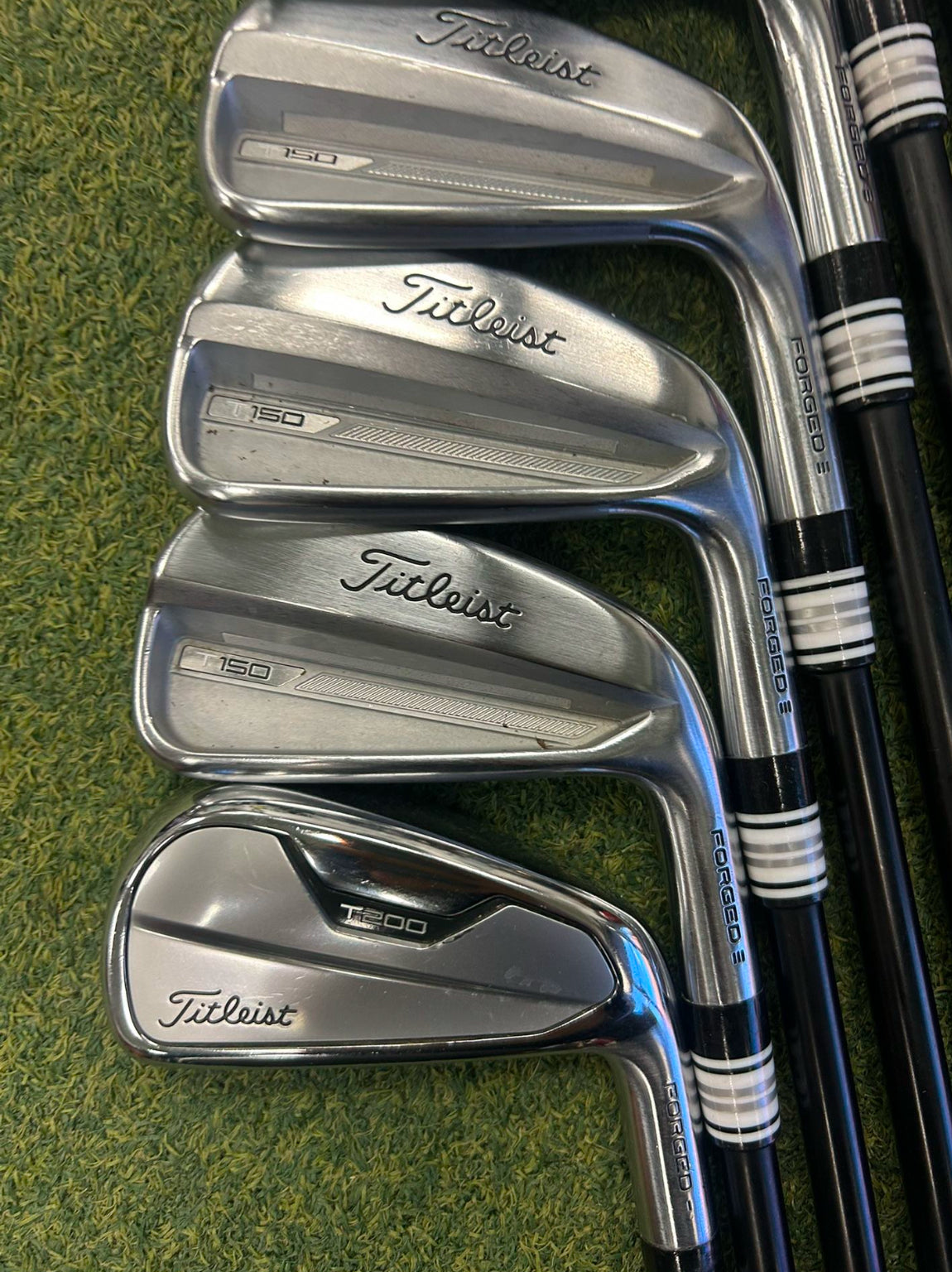 Used Titliest T150/200 Iron Set 4-Pw Fujikura Axiom 105 X Velocore Golf Pride