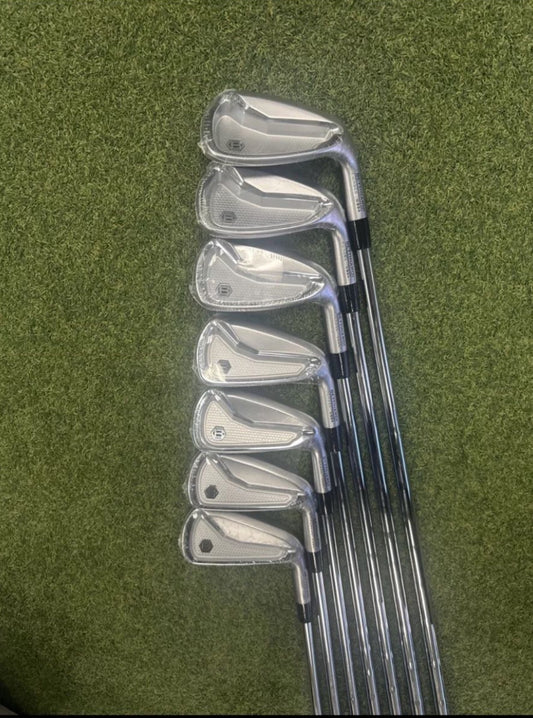 New Bettinardi CB24 Forged Iron Set 4-Pw KBS Tour Lite Regular Flex Lamkin Grip