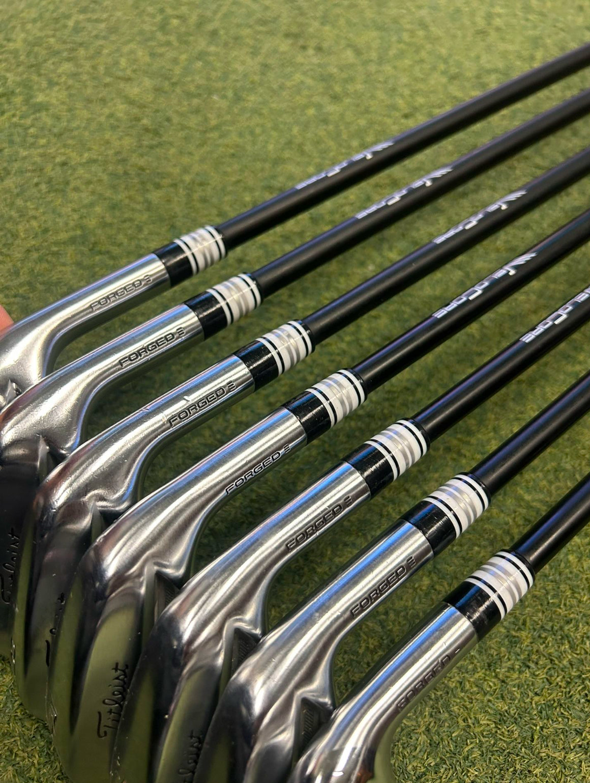 Used Titliest T150/200 Iron Set 4-Pw Fujikura Axiom 105 X Velocore Golf Pride