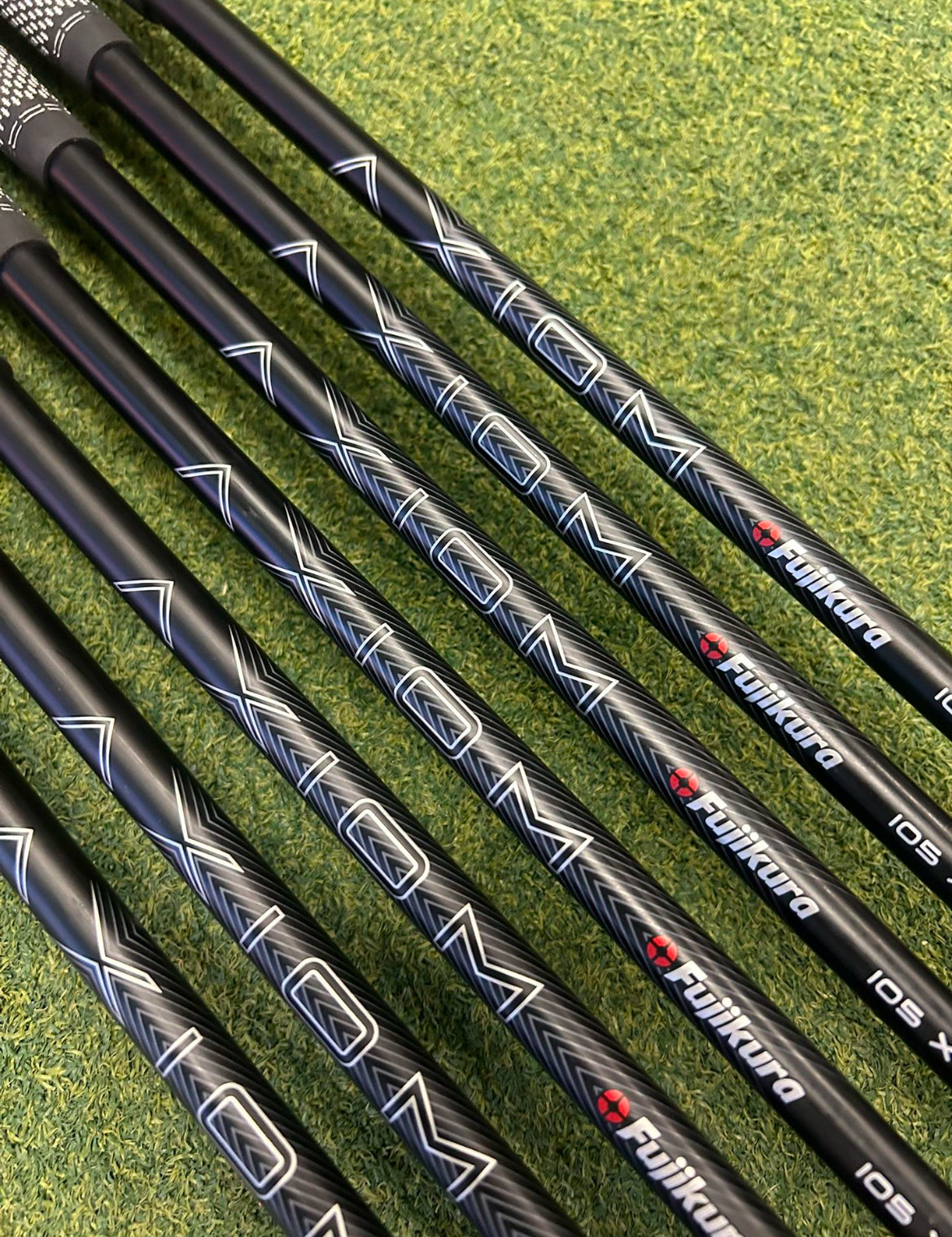 Used Titliest T150/200 Iron Set 4-Pw Fujikura Axiom 105 X Velocore Golf Pride